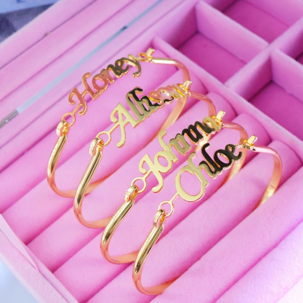 Personalisierte Namensarmbände – Cuff Bangle Bracelet Bewertung und Preis